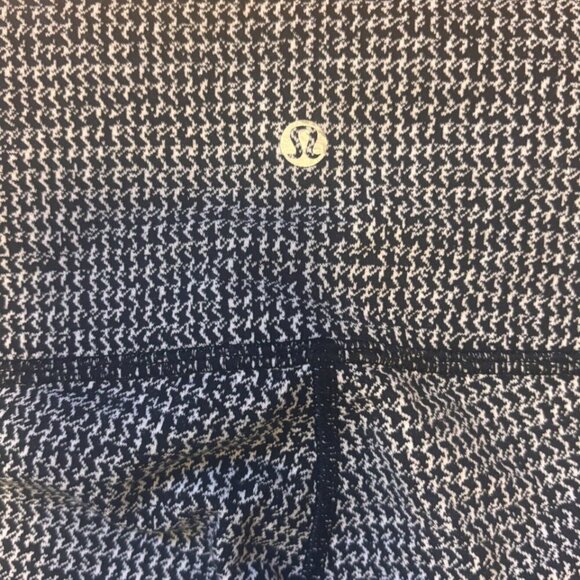 Lululemon Wunder Under High Rise Tight High Times Capri Womens Sz 6 Black White - Picture 3 of 5